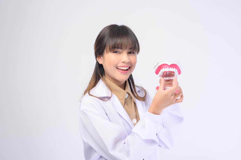 cara-memilih-dokter-invisalign