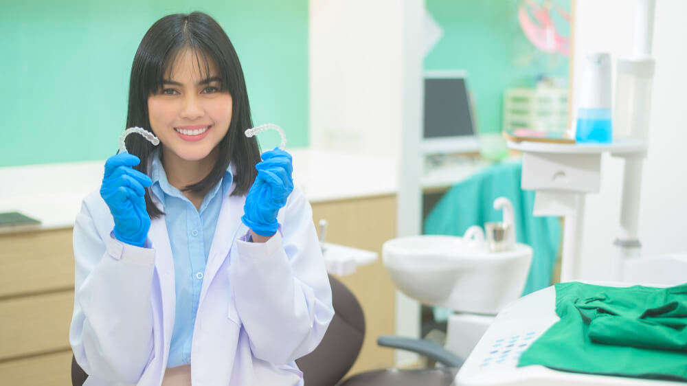 perbedaan-klinik-invisalign-terpercaya-dan-abal-abal