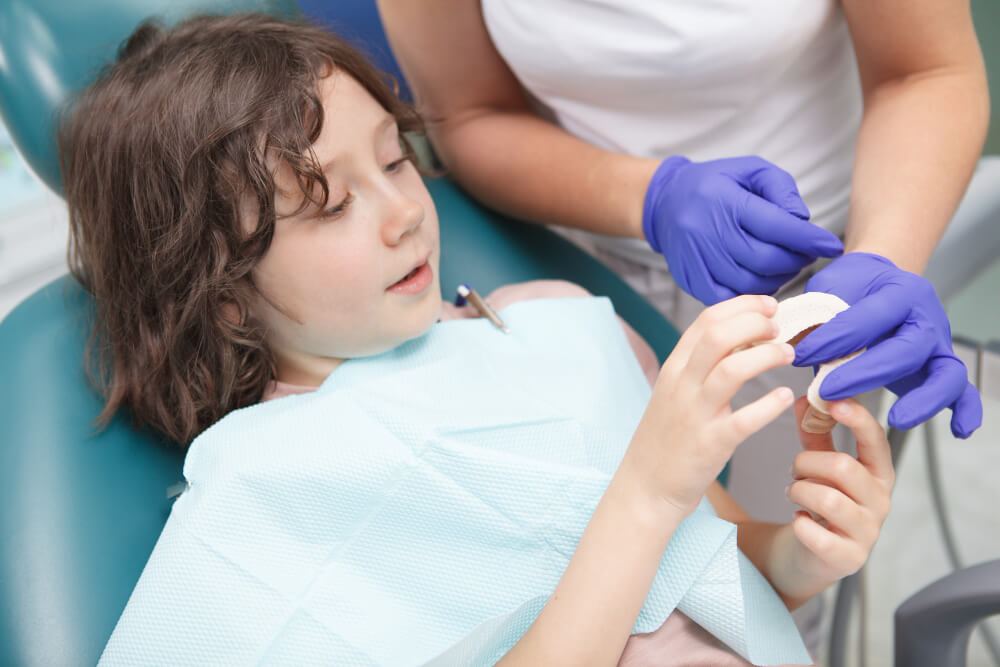 invisalign-untuk-anak-adhd